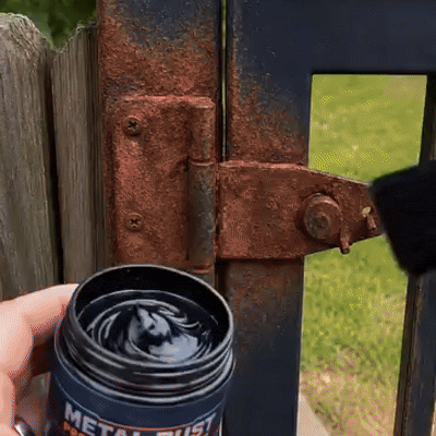 🥳2026 HOT SALE🥳💞50K+ SOLD!🔧🏠 Metal Rust Protection Black Repair Paste – Restores rusty gates, railings & tools. Forms protective coating – no need to replace! 🛡️✨🔥